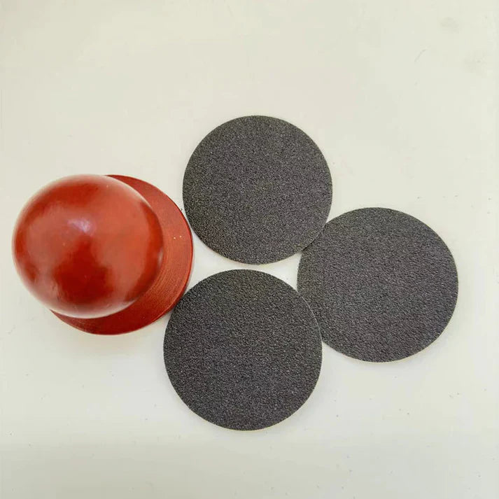 Silent dog nail file with 3 sanding pads